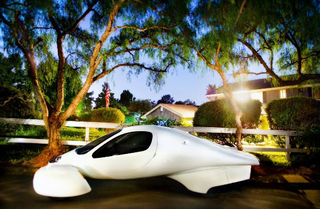 Illustration for article titled Aptera Electric Three Wheeler Available for Pre-Order